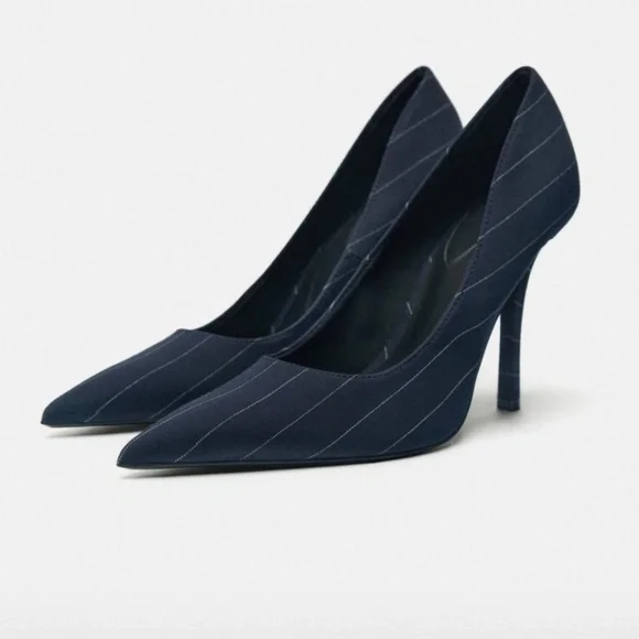 ZARA REAL LEATHER pumps size 37　ザラパンプ Zara Leather White Strappy 2.2